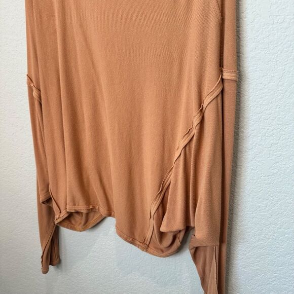 Free People We The Free Tan Alameda Pullover Mockneck Thermal Oversized Top S - Picture 2 of 6